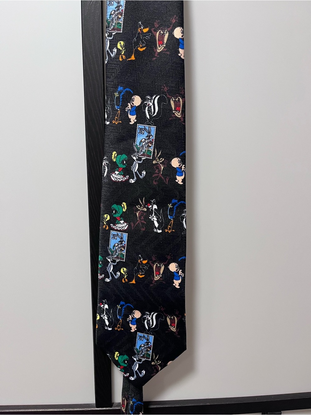 Vintage 1997 Looney Tunes Stamp Collection Neck Tie USPS Black Warner Bros 58”